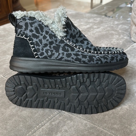 Hey Dude Black and Gray Moccasin Slippers with Plush Collar - Picture 8 of 9